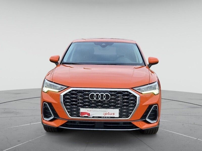 Pulsorange Gebraucht 2024 Audi Q3 Sportback S-Line SUV | 39.888 € (Superpreis) - Bild 1/4