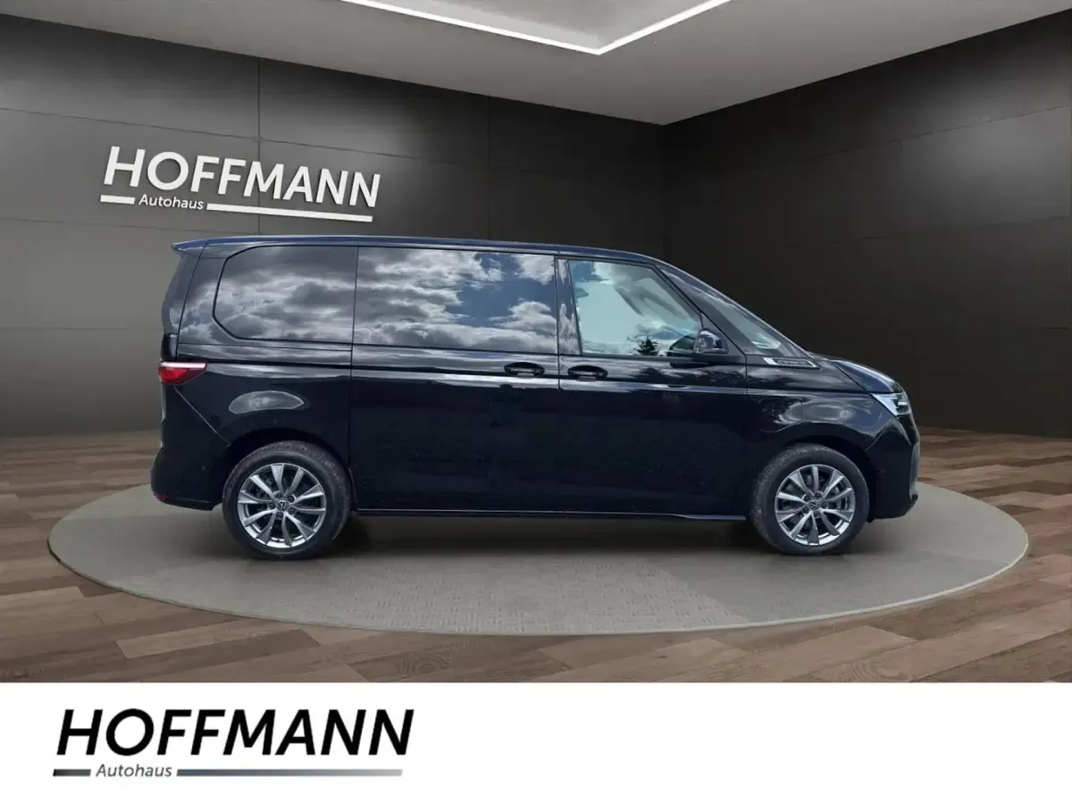 Gebraucht VW Multivan Energetic 218 PS (160 kW) 2022 Schwarz Van / Kleinbus