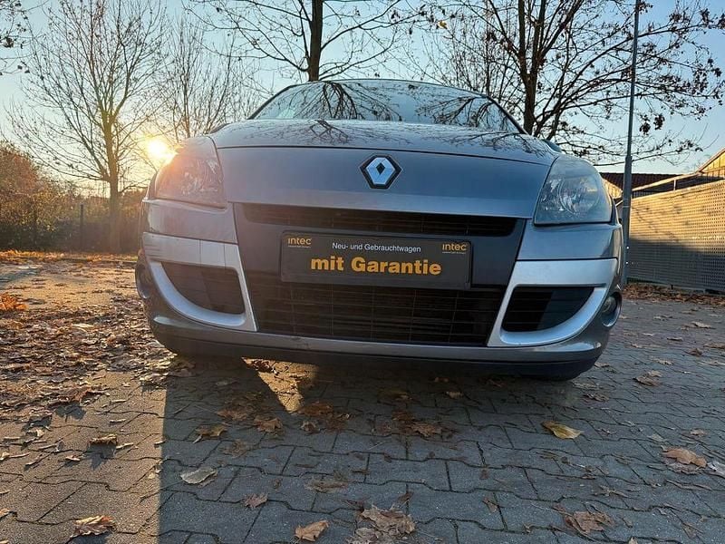 Grau Gebraucht 2009 Renault Scénic III Dynamique Van / Kleinbus | 2.999 € (Guter Preis) - Bild 1/4