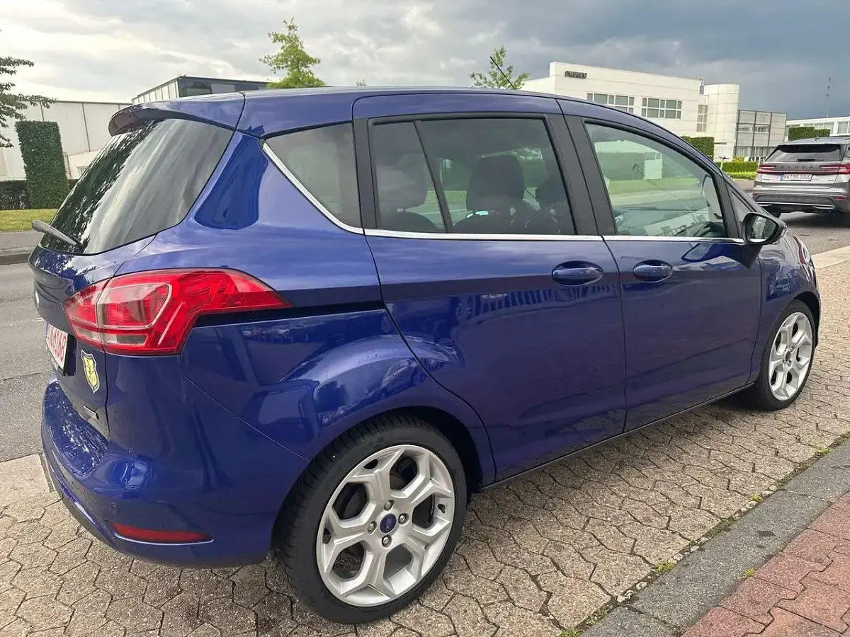 Gebraucht Ford B-MAX Titanium 101 PS (74 kW) 2017 Indicblau metallic Van / Kleinbus
