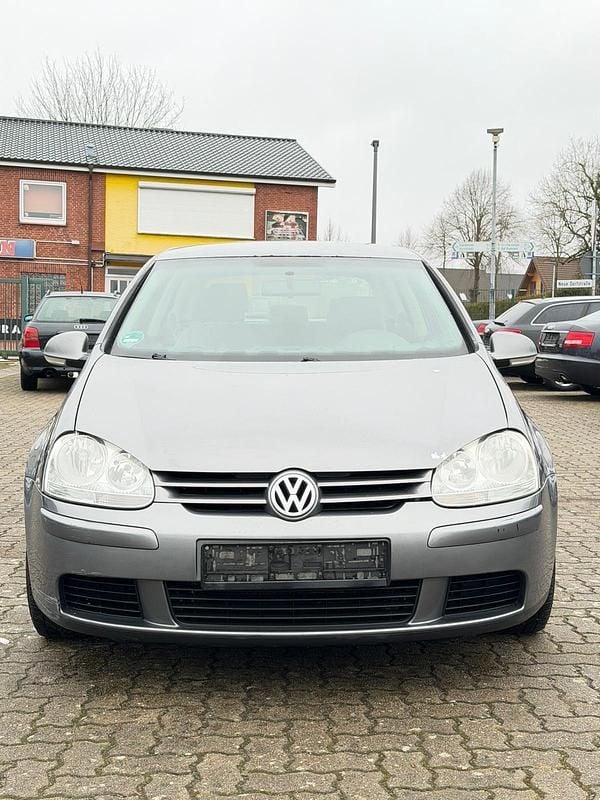 Gebraucht VW Golf V 125 PS (91 kW) 2005 Silber Kleinwagen