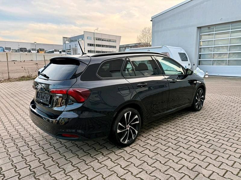 Gebraucht Fiat Tipo S 120 PS (88 kW) 2019 Schwarz Kombi