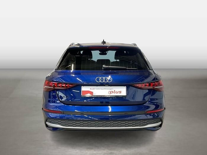Gebraucht Audi A3 Ambiente 204 PS (150 kW) 2025 Blau Limousine