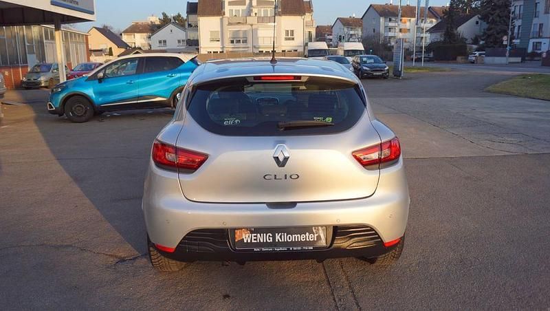 Gebraucht Renault Clio IV Dynamique 120 PS (88 kW) 2014 Silber Limousine