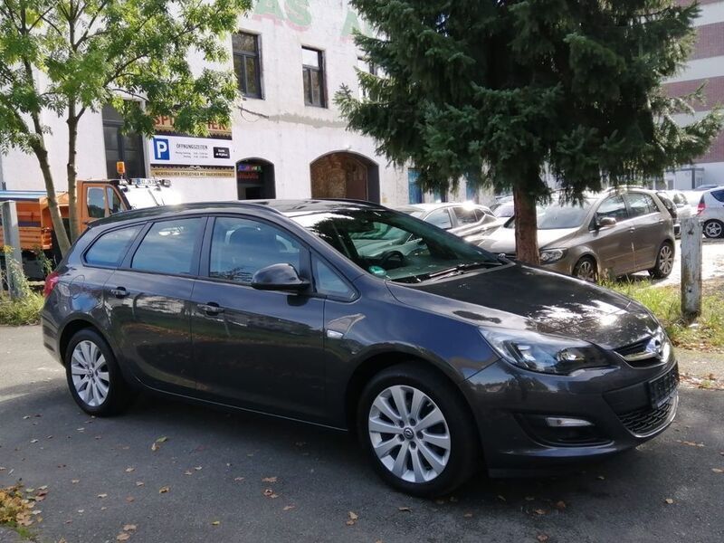 Gebraucht Opel Astra Style 110 PS (80 kW) 2015 Grau Kombi