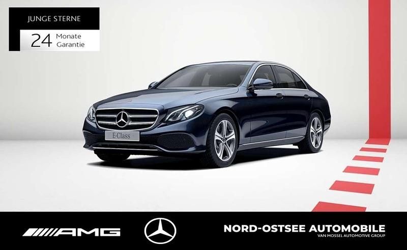 Gebraucht Mercedes E400 Avantgarde 340 PS (250 kW) 2018 Cavansitblau metallic Limousine