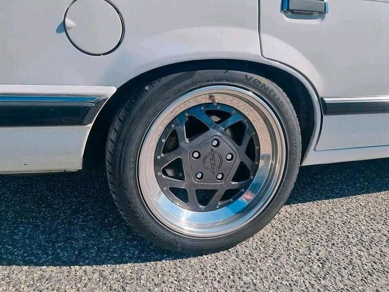 Gebraucht Opel Senator 319 PS (234 kW) 1985 Weiß Limousine