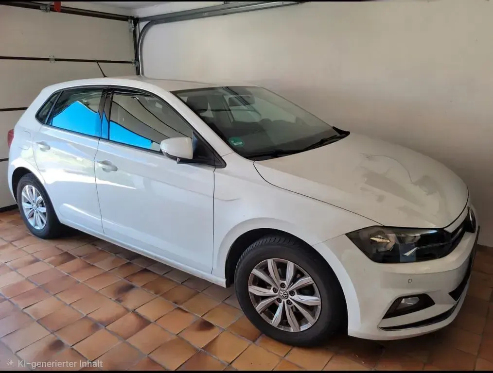 Gebraucht VW Polo Highline 95 PS (69 kW) 2018 Weiß Kleinwagen