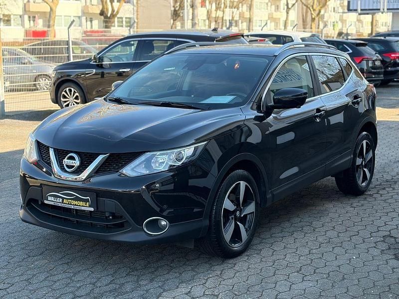 Gebraucht Nissan Qashqai 131 PS (96 kW) 2017 Schwarz SUV