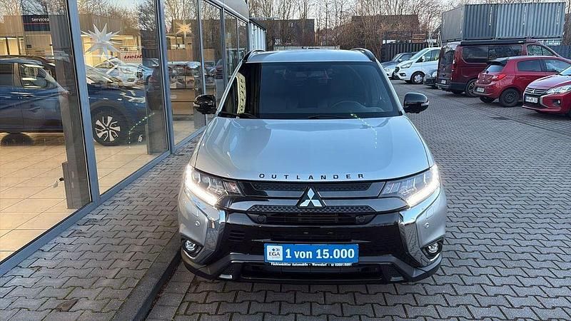 Gebraucht Mitsubishi Outlander Spirit+ 150 PS (110 kW) 2020 Silber SUV