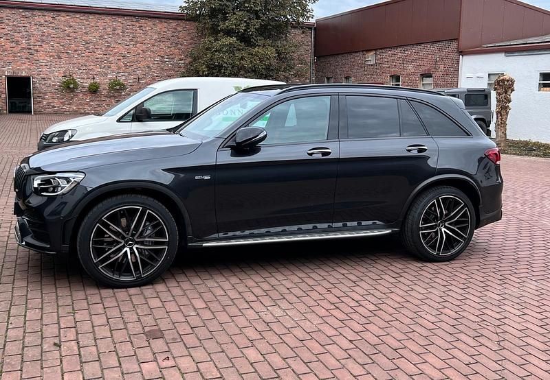Gebraucht Mercedes GLC43 AMG AMG 390 PS (286 kW) 2022 Schwarz SUV
