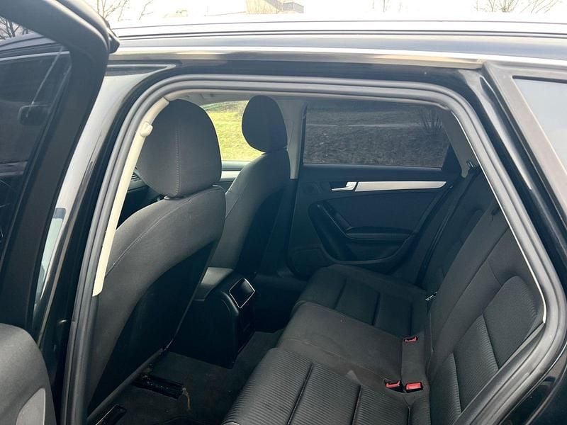 Gebraucht Audi A4 Attraction 160 PS (117 kW) 2009 Schwarz Kombi