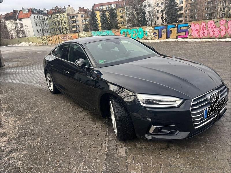 Gebraucht Audi A5 Sportback Sport 150 PS (110 kW) 2018 Schwarz Kleinwagen