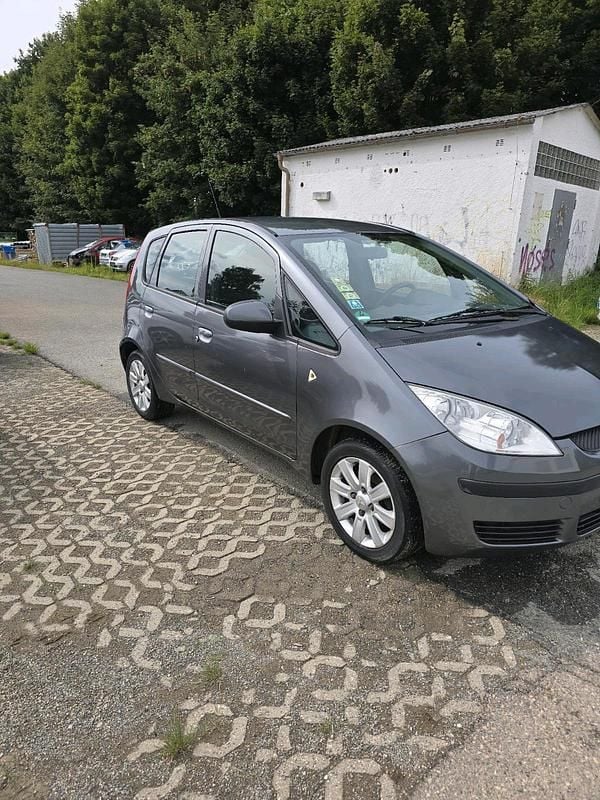 Grau Gebraucht 2008 Mitsubishi Colt Kleinwagen | 1.850 € (Fairer Preis) - Bild 1/4