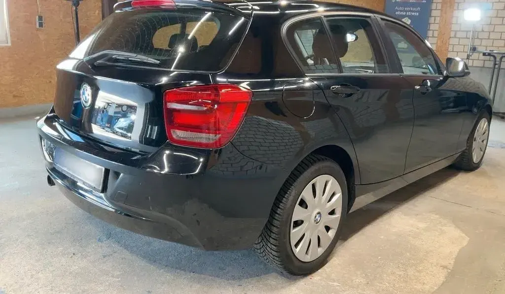 Gebraucht BMW 116 136 PS (100 kW) 2012 Schwarz Kleinwagen