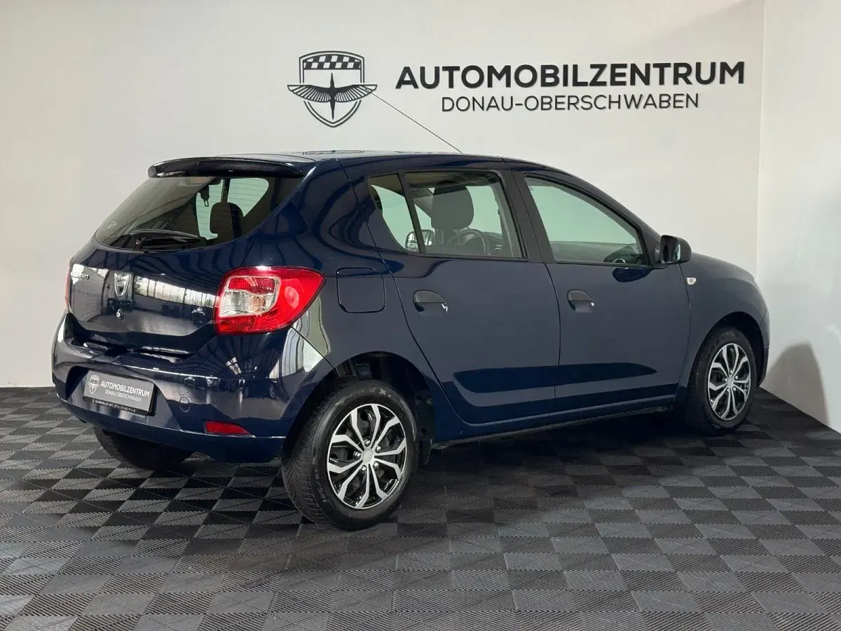Gebraucht Dacia Sandero Ambiance 73 PS (53 kW) 2016 Blau Limousine