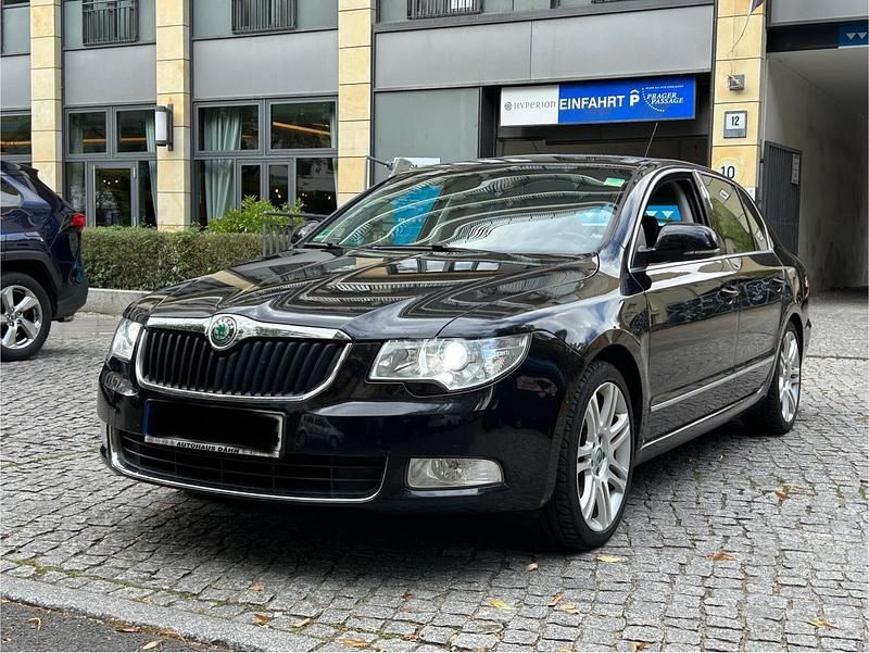 Schwarz Gebraucht 2009 Skoda Superb Limousine | 5.850 € (Fairer Preis) - Bild 1/4
