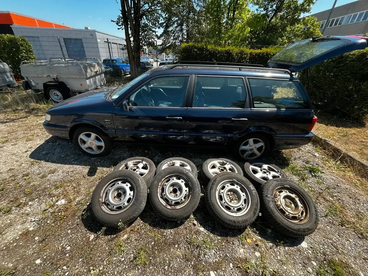 Gebraucht VW Passat 115 PS (84 kW) 1995 Blau Kombi