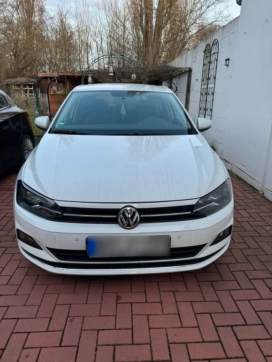Gebraucht VW Polo 95 PS (69 kW) 2018 Weiß Kleinwagen