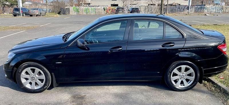 Gebraucht Mercedes C180 156 PS (114 kW) 2009 Schwarz Limousine