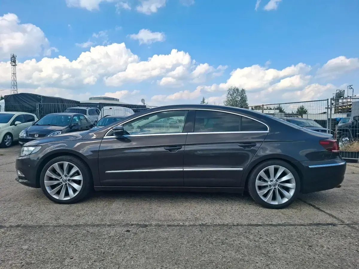Gebraucht VW CC Basis 160 PS (117 kW) 2013 Black oak brown metallic Limousine