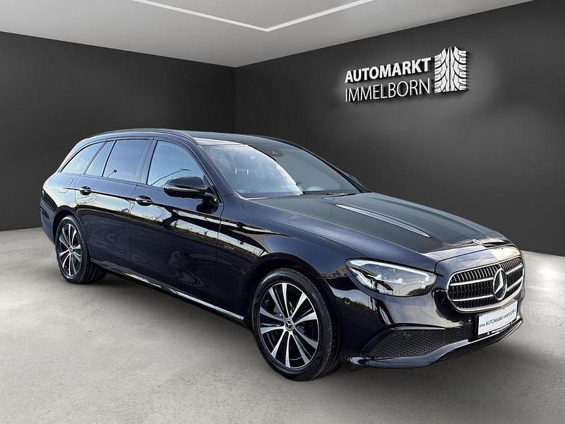 Gebraucht Mercedes E300 Avantgarde 320 PS (235 kW) 2021 Schwarz Limousine