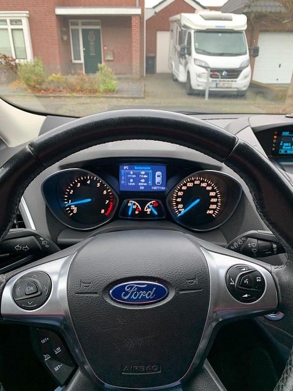 Gebraucht Ford Kuga Titanium 150 PS (110 kW) 2014 Silber SUV
