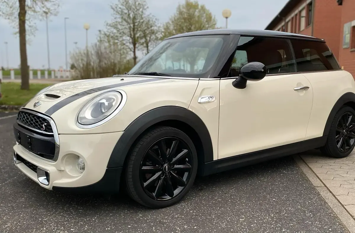 Gebraucht Mini Cooper S Coupé 192 PS (141 kW) 2015 Weiß Coupé
