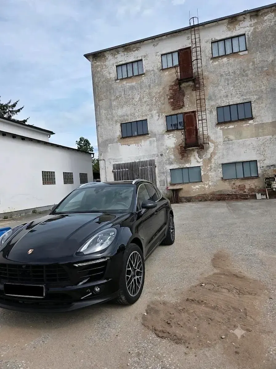 Gebraucht Porsche Macan 258 PS (189 kW) 2017 Schwarz SUV