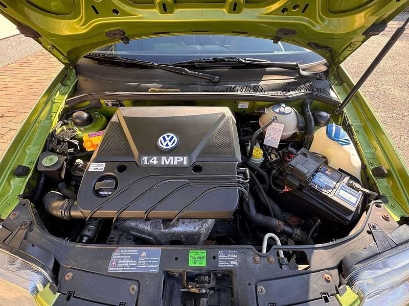 Gebraucht VW Polo Basis 75 PS (55 kW) 2000 Indigoblau perleffekt Kleinwagen