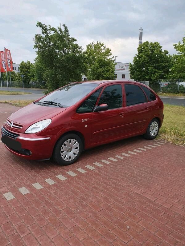 Rot Gebraucht 2008 Citroën Xsara Picasso Van / Kleinbus | 4.000 € - Bild 1/4