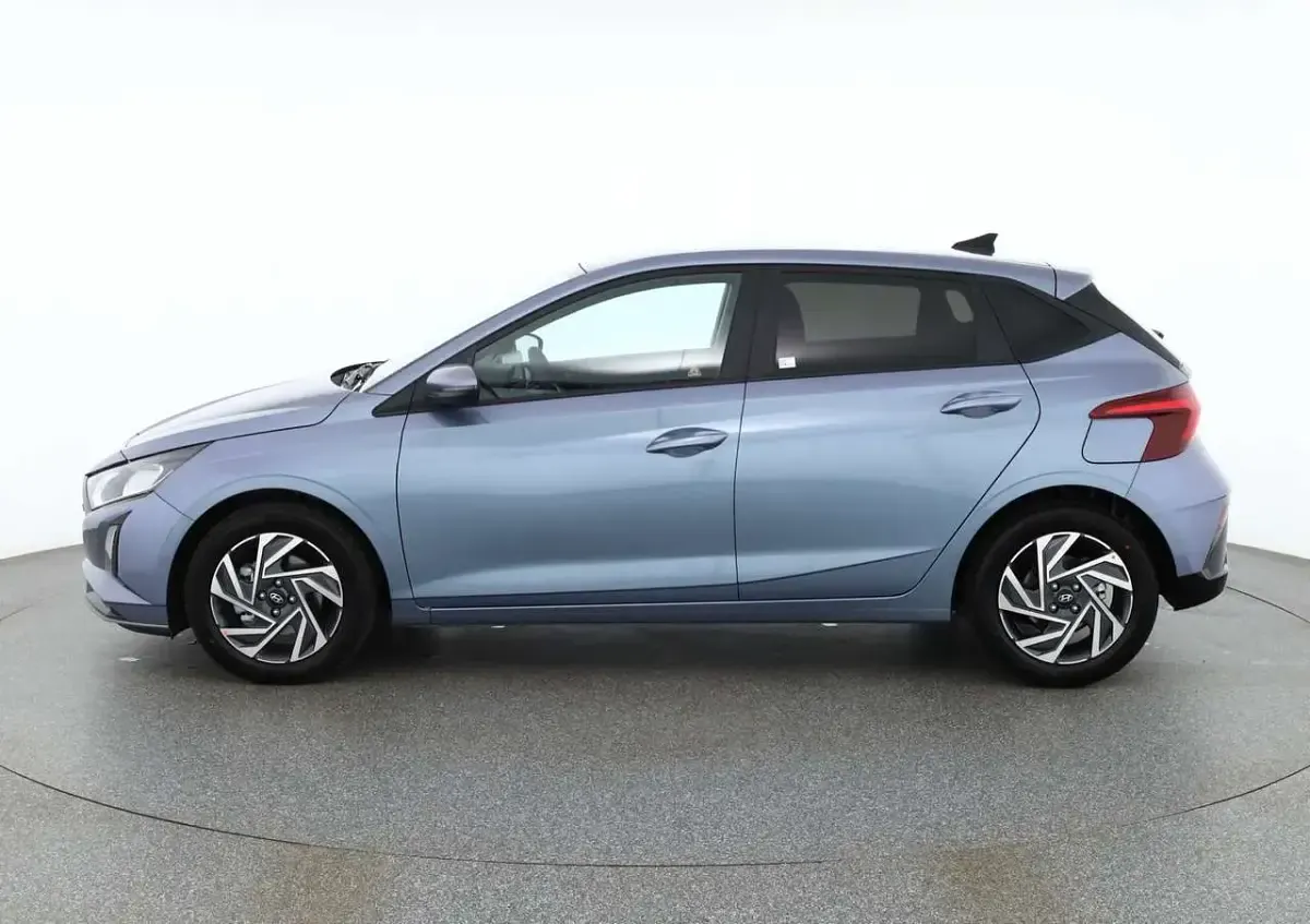 Neu Hyundai i20 90 PS (66 kW) 2026 Metabluepearlmet. Kleinwagen