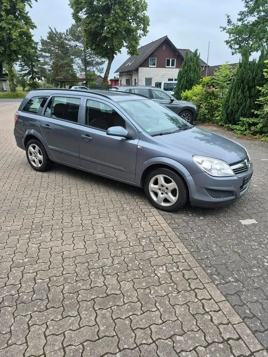 Gebraucht Opel Astra 90 PS (66 kW) 2007 Grau Kombi