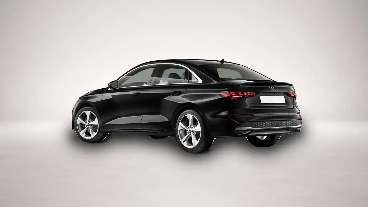 Gebraucht Audi A3 Advanced 150 PS (110 kW) 2025 Mythosschwarz metallic Limousine