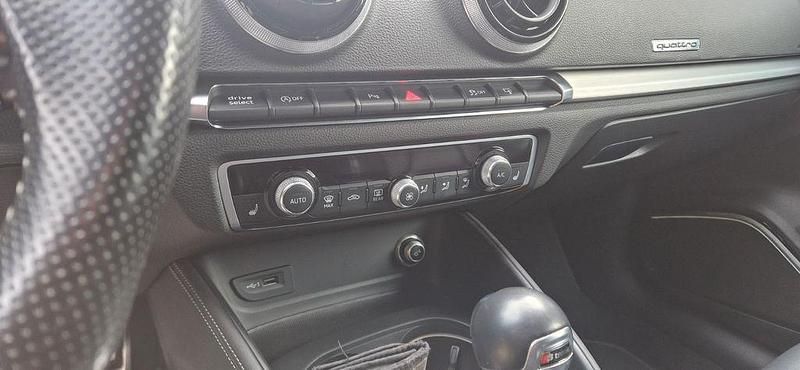 Gebraucht Audi S3 Sport 300 PS (220 kW) 2016 Blau Limousine