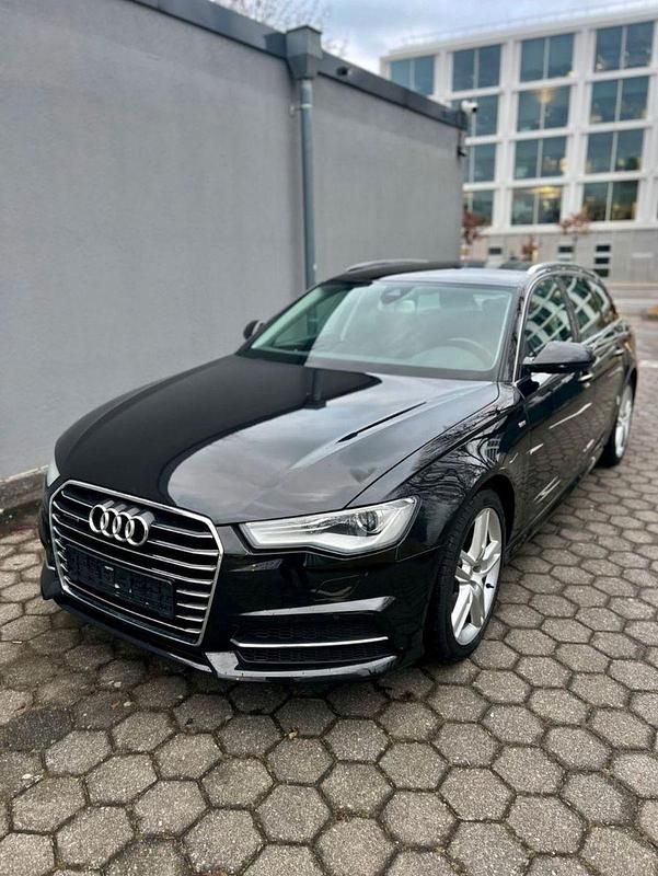 Schwarz Gebraucht 2015 Audi 200 Ambiente Kombi | 15.500 € - Bild 1/4