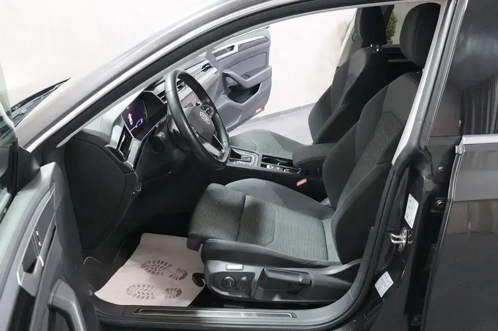 Gebraucht VW Arteon 150 PS (110 kW) 2021 Mangangraumetallic (metallic) Kombi