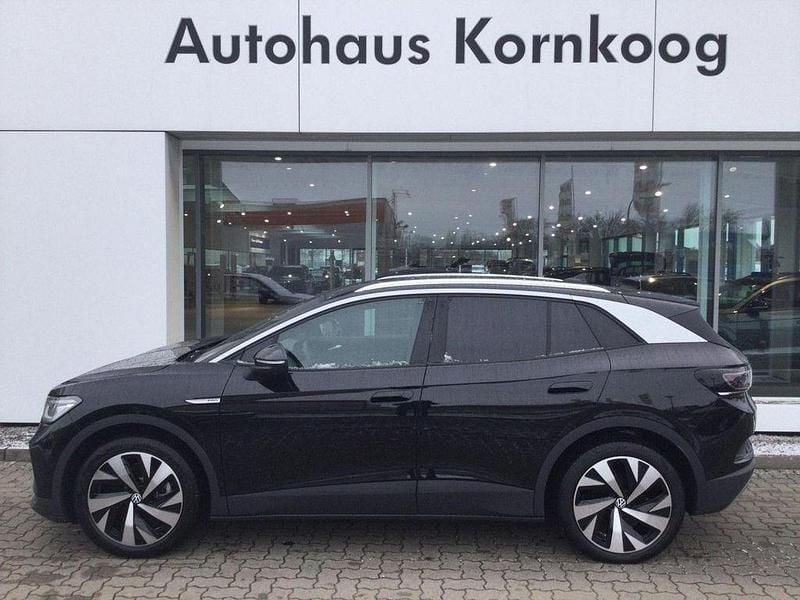 Grenadillschwarz metallic Gebraucht 2023 VW ID.4 Pro Performance SUV | 34.990 € - Bild 1/4