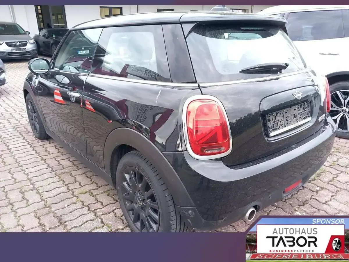 Gebraucht Mini Cooper 136 PS (100 kW) 2020 Schwarz Kleinwagen