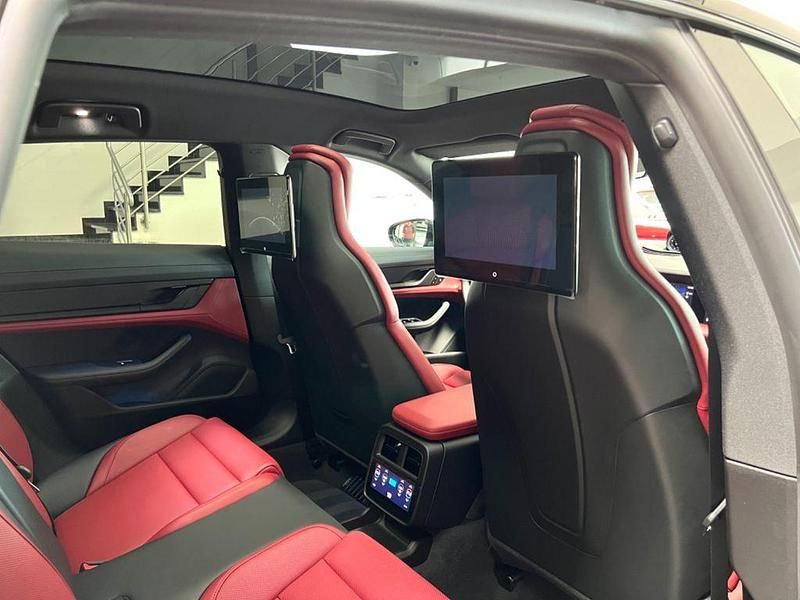 Schwarz Gebraucht 2023 Porsche Taycan Cross Turismo Limousine | 97.900 € - Bild 1/4