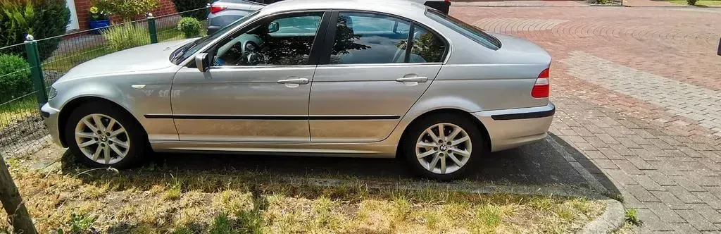 Gebraucht BMW 320 Lifestyle 170 PS (125 kW) 2004 Silber Limousine