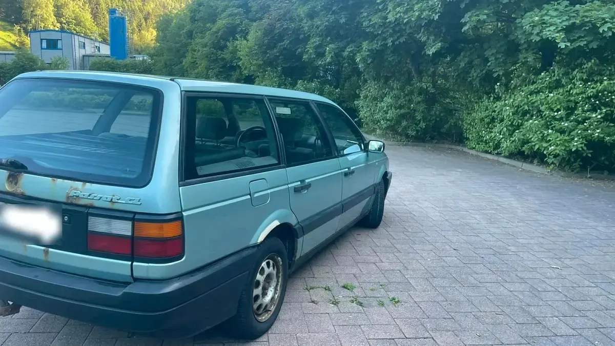 Gebraucht VW Passat 75 PS (55 kW) 1990 Grün Kombi