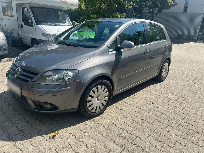 Grau Gebraucht 2007 VW Golf Plus Cross Van / Kleinbus | 3.800 € (Guter Preis) - Bild 1/4