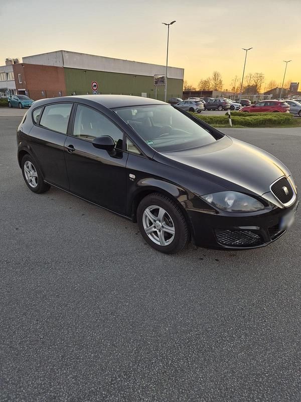 Gebraucht Seat Leon 105 PS (77 kW) 2010 Schwarz Kleinwagen