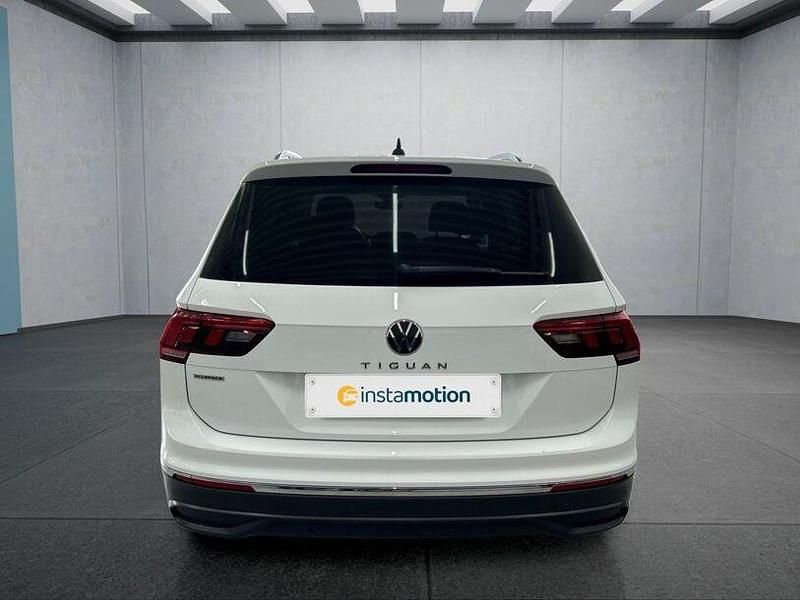 Gebraucht VW Tiguan Allspace 150 PS (110 kW) 2022 Weiss SUV