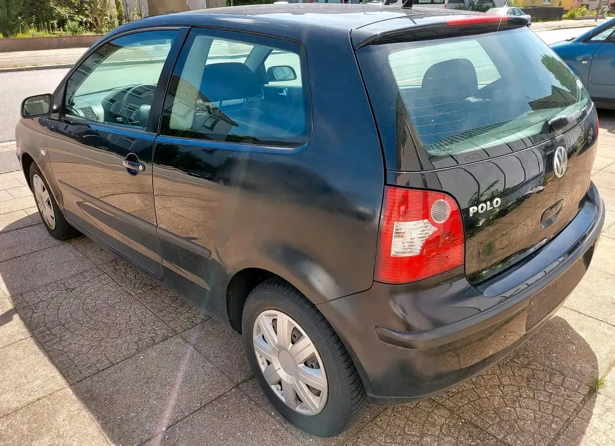 Gebraucht VW Polo 54 PS (39 kW) 2004 Schwarz Kleinwagen