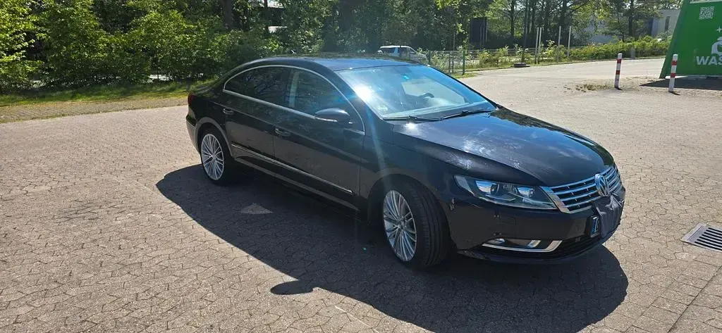 Second-hand VW CC 140 CP (102 kW) 2012 Negru Berlinǎ