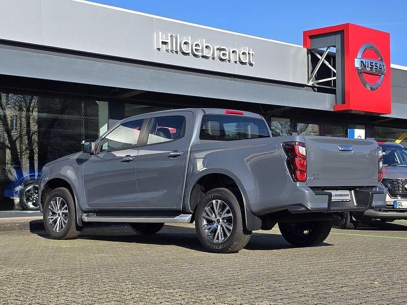 Gebraucht Isuzu D-Max 163 PS (119 kW) 2024 Grau Pickup
