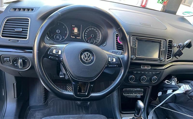 Usata VW Sharan 2017 Grigio Monovolume
