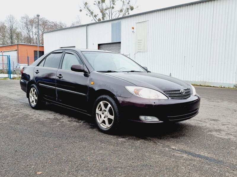 Violett Gebraucht 2002 Toyota Camry Limousine | 2.500 € (Fairer Preis) - Bild 1/4